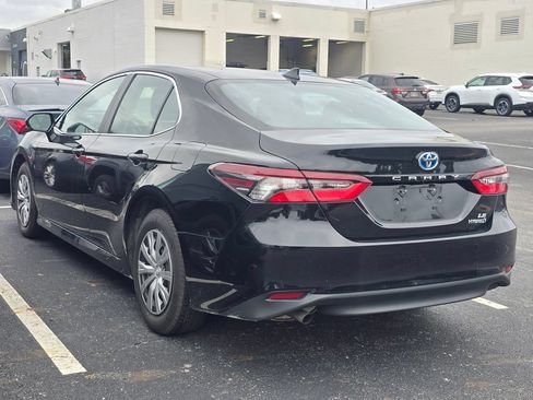 Used 2023 Toyota Camry LE FWD image 6