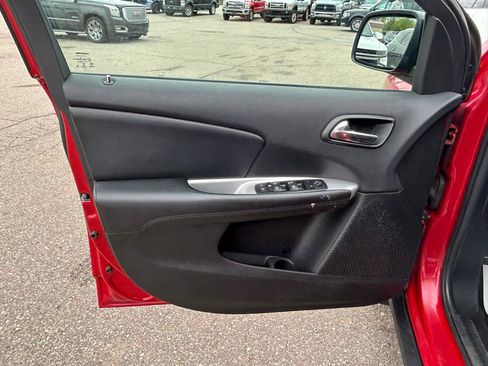 Used 2017 Dodge Journey SE FWD image 14