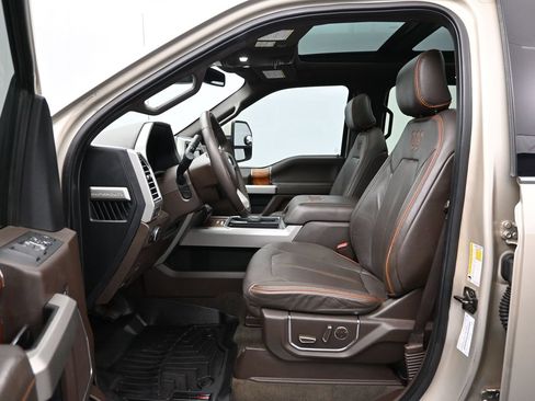 Used 2017 Ford F350 King Ranch w/ King Ranch Ultimate Package AWD/4WD image 9