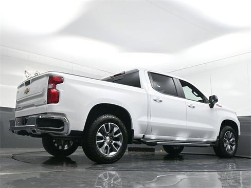 New 2026 Chevrolet Silverado 1500 LT image 11