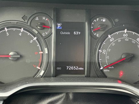 Used 2022 Toyota 4Runner Trail Special Edition AWD/4WD image 25