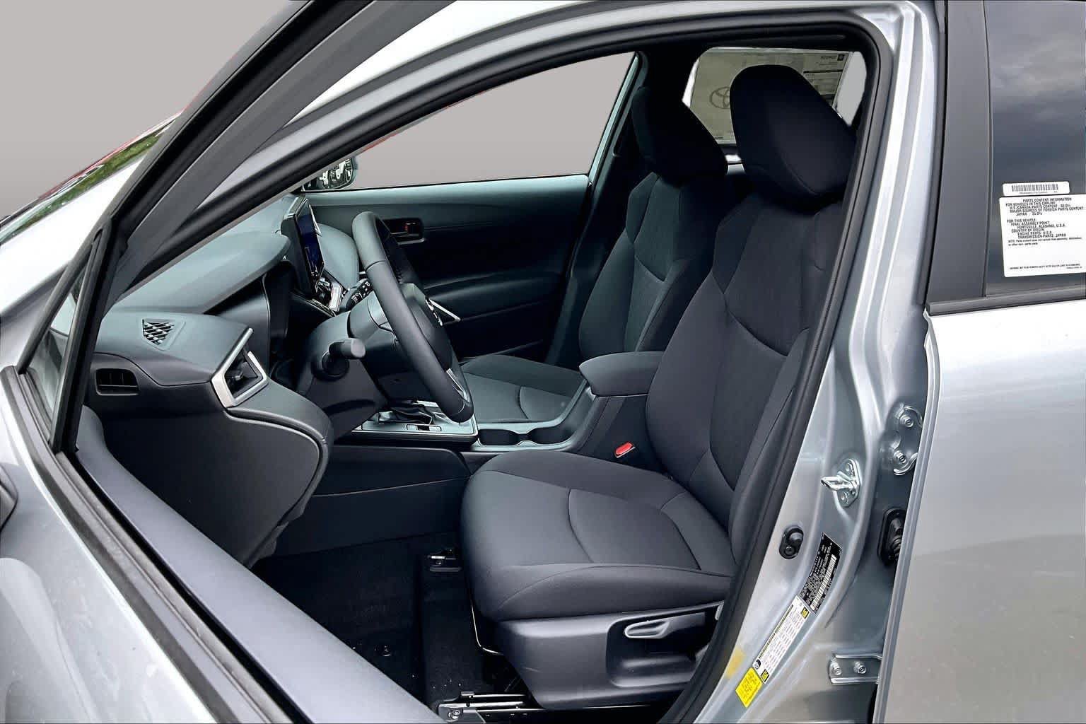 New 2026 Toyota Corolla Cross LE w/ Moonroof Package AWD/4WD image 9