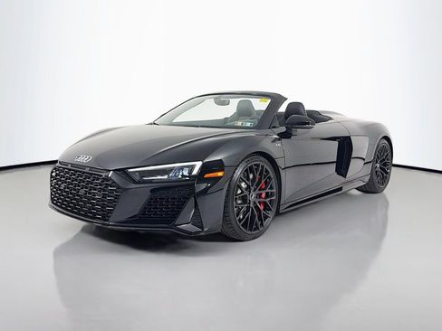 Used 2020 Audi R8 V10 w/ Carbon Exterior Package image 3