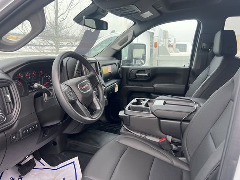 New 2025 GMC Sierra 3500 Pro w/ Convenience Package image 11