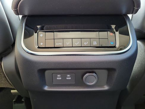 New 2026 Nissan Armada SV image 16