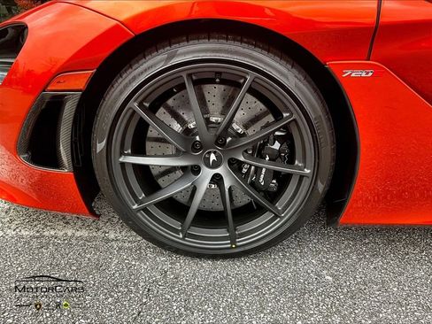 Used 2020 McLaren 720S image 10