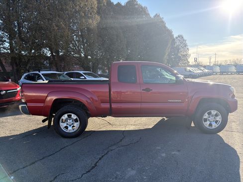 Used 2013 Toyota Tacoma 4x4 Access Cab V6 image 4