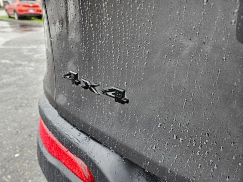 Used 2017 Jeep Cherokee Sport w/ Trailer Tow Group AWD/4WD image 9