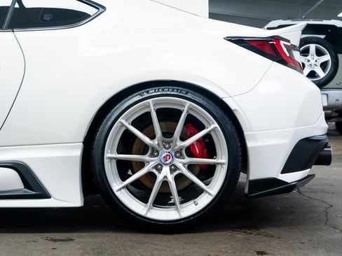 Used 2025 Toyota GR86 Premium image 10