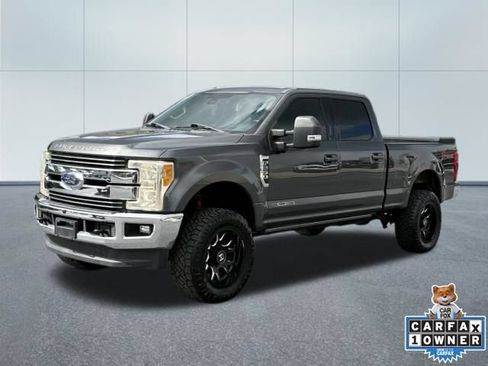 Used 2017 Ford F250 Lariat w/ Lariat Ultimate Package AWD/4WD image 6