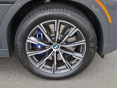 Used 2023 BMW X6 M50i w/ Executive Package image 8