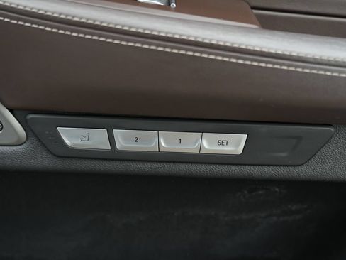 Used 2016 BMW 750i xDrive AWD/4WD image 41
