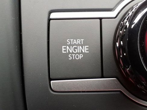 New 2026 Volkswagen Tiguan SE image 17