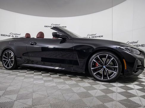 Used 2022 BMW M440i Convertible RWD image 3