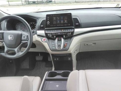Used 2025 Honda Odyssey EX-L image 8