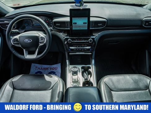 Used 2023 Ford Explorer Limited w/ Limited Technology Package AWD/4WD image 24