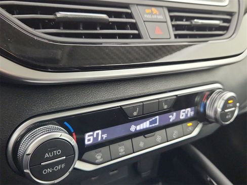 New 2025 Nissan Altima 2.5 SR w/ SR Premium Package image 20