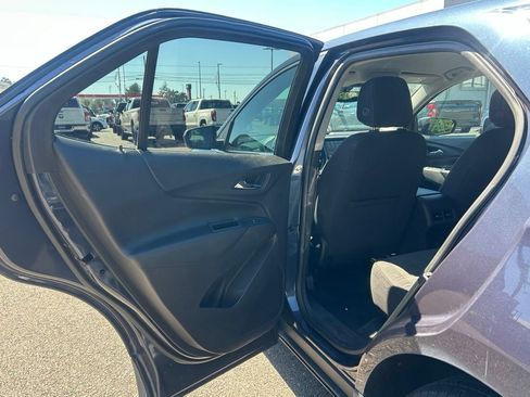 Used 2018 Chevrolet Equinox LT FWD image 31