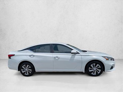Used 2020 Nissan Altima 2.5 S w/ Driver Assist Package FWD image 4