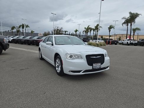 Certified 2023 Chrysler 300 Touring image 2