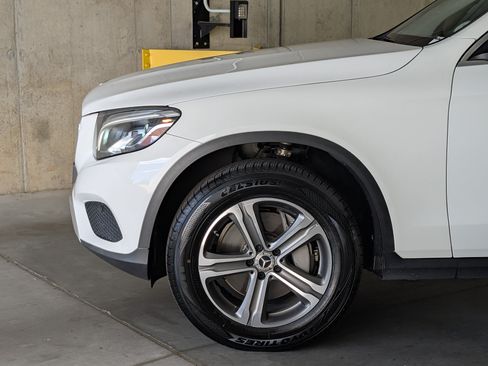 Used 2019 Mercedes-Benz GLC 300 4MATIC image 14