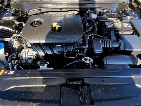 Certified 2023 Kia Forte LXS image 9