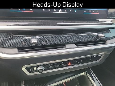 Used 2024 BMW X7 xDrive40i w/ M Sport Package image 16