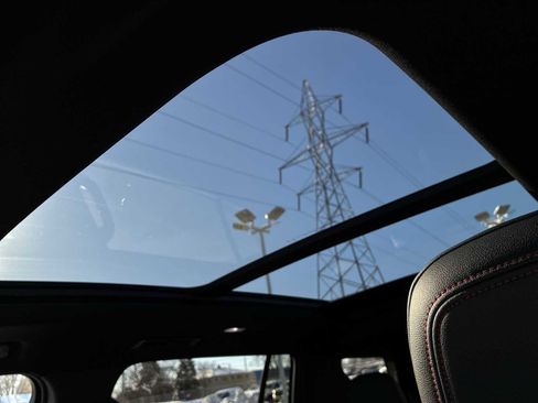 Certified 2024 Chevrolet Traverse RS image 19