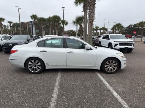 Used 2009 Hyundai Genesis 3.8 w/ Premium Plus Pkg 3 image 5