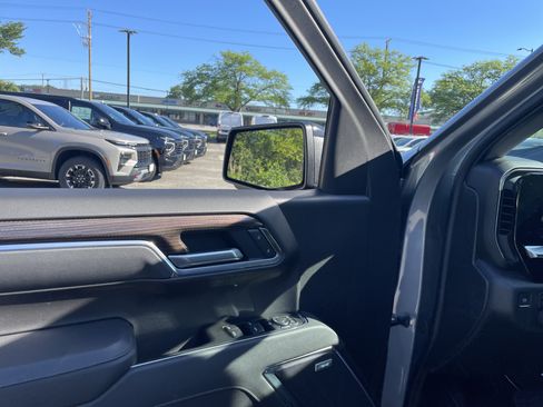 New 2026 Chevrolet Silverado 1500 LT Trail Boss w/ LT Trail Boss Premium Package AWD/4WD image 12