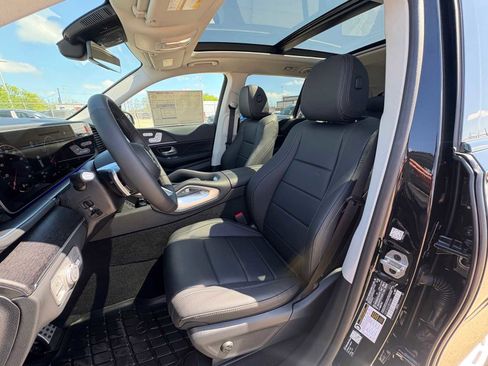 New 2026 Mercedes-Benz GLS 450 4MATIC image 15