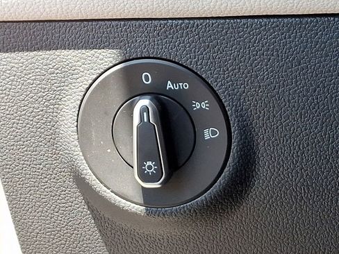 Certified 2025 Volkswagen Taos S image 26