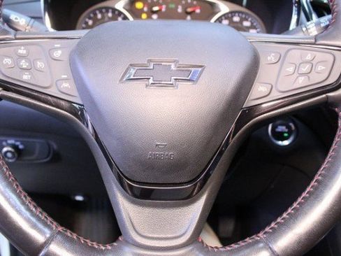 Certified 2022 Chevrolet Equinox RS w/ Infotainment Package image 25