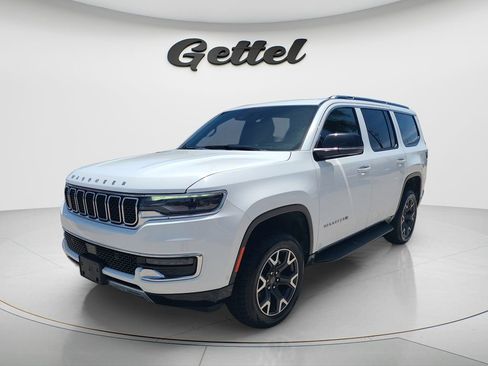 Used 2024 Jeep Wagoneer Series III w/ Flexible Seating Group AWD/4WD image 1