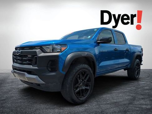 Used 2024 Chevrolet Colorado Trail Boss w/ Technology Package AWD/4WD image 8