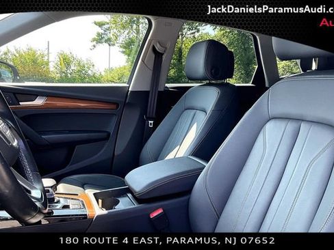 Certified 2023 Audi Q5 2.0T Premium w/ Convenience Package AWD/4WD image 17