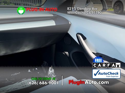 Used 2025 Tesla Model 3 Performance AWD/4WD image 19