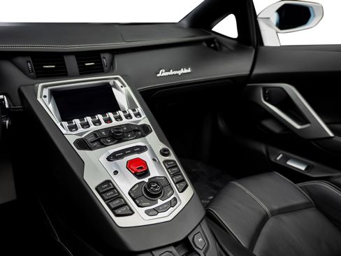 Used 2014 Lamborghini Aventador LP 700-4 AWD/4WD image 38