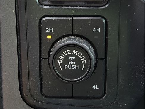 Used 2022 Ford F150 XLT w/ Equipment Group 302A High AWD/4WD image 16