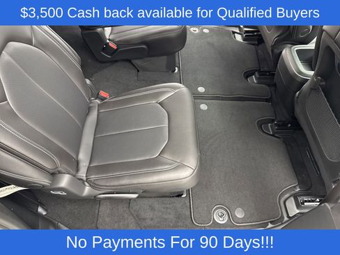 New 2026 Chrysler Pacifica Select w/ S Appearance Package image 36