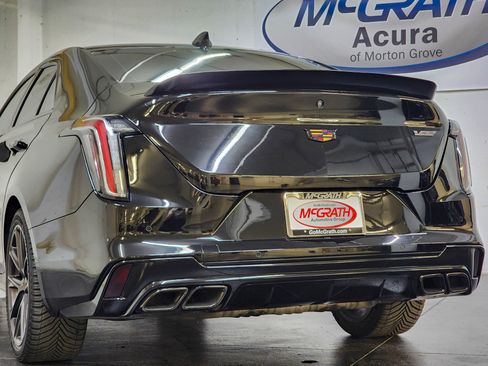 Used 2020 Cadillac CT4 V w/ Climate Package image 16