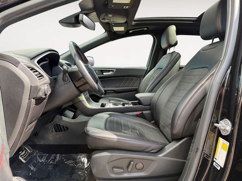Used 2020 Ford Edge ST-Line w/ Cold Weather Package AWD/4WD image 6