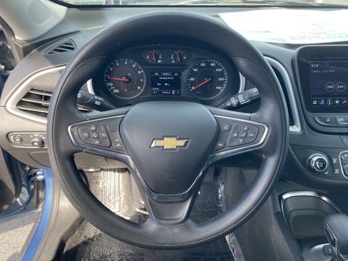 Used 2024 Chevrolet Malibu LT image 25