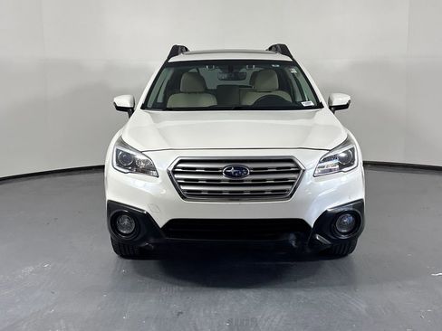 Used 2017 Subaru Outback 2.5i Premium image 2