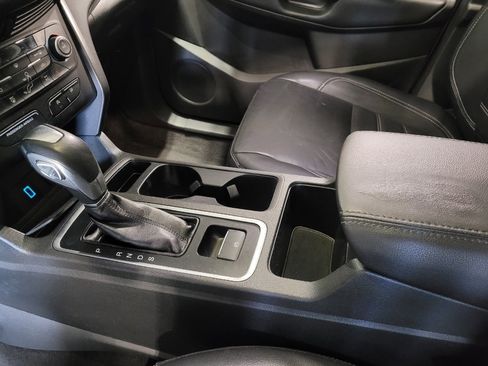 Used 2018 Ford Escape SEL image 26