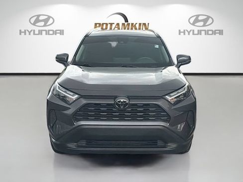 Used 2024 Toyota RAV4 XLE w/ Convenience Package FWD image 2