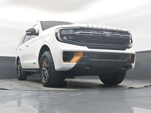 Used 2025 Ford Expedition Tremor image 47