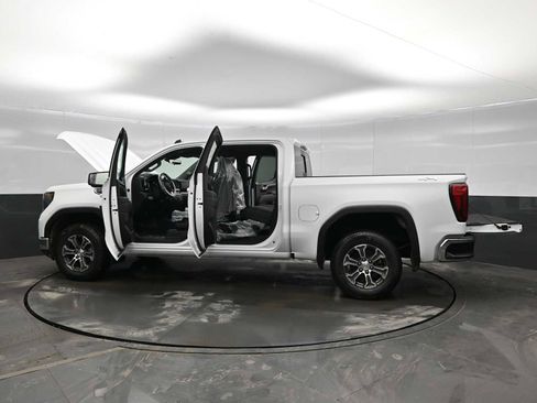 New 2026 GMC Sierra 1500 SLE w/ Preferred Package image 41