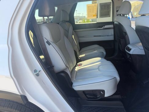 Used 2025 Hyundai Palisade SEL FWD image 43