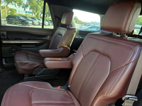 Used 2023 Ford Expedition Limited RWD image 18